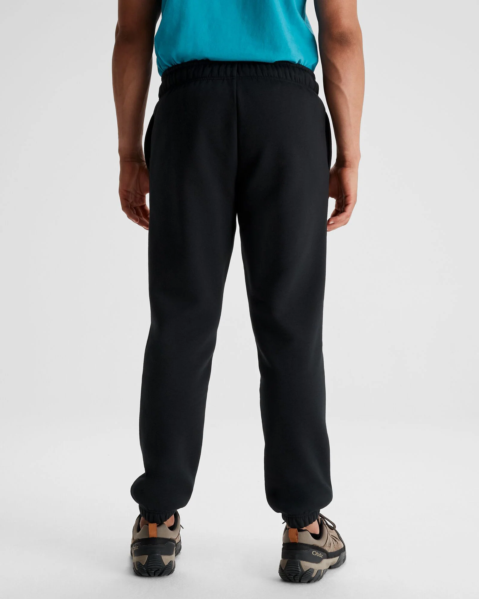 Men's Kathmandu Heritage Logo Slouchy Joggers - Black - Image 3
