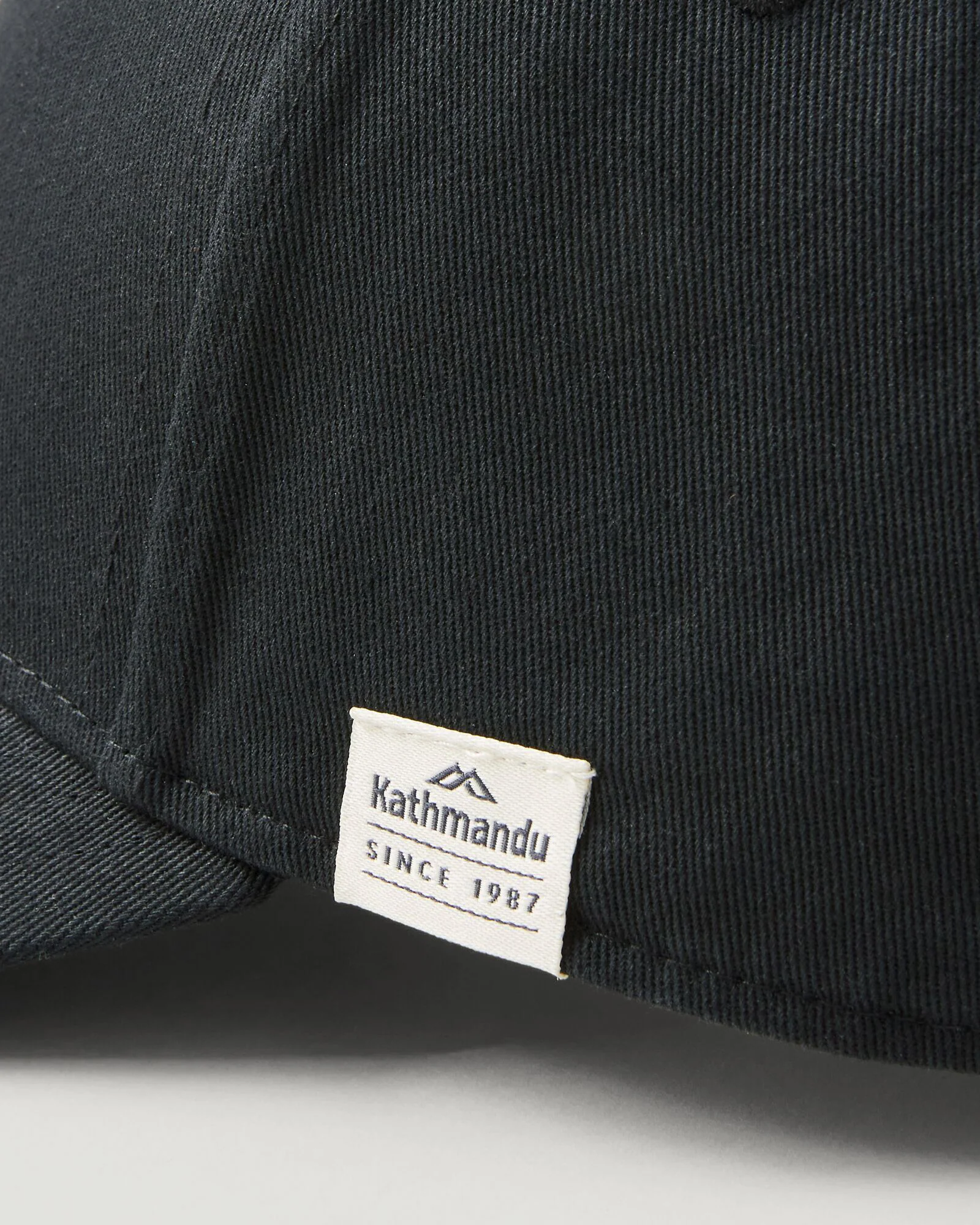 Medwin Low Cap - Black - Image 5