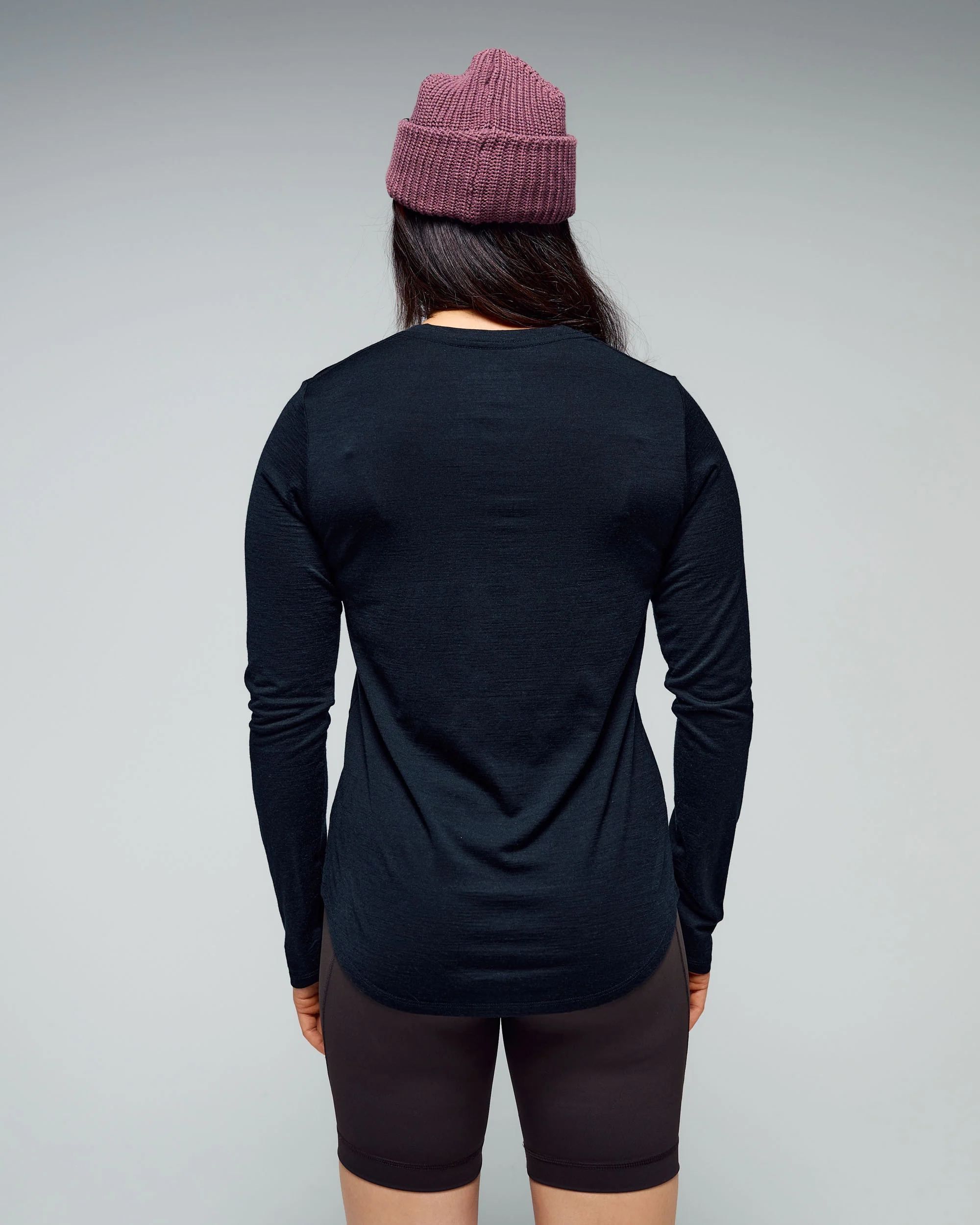 Women's 100% Merino Long Sleeve V-Top - Black - Image 4