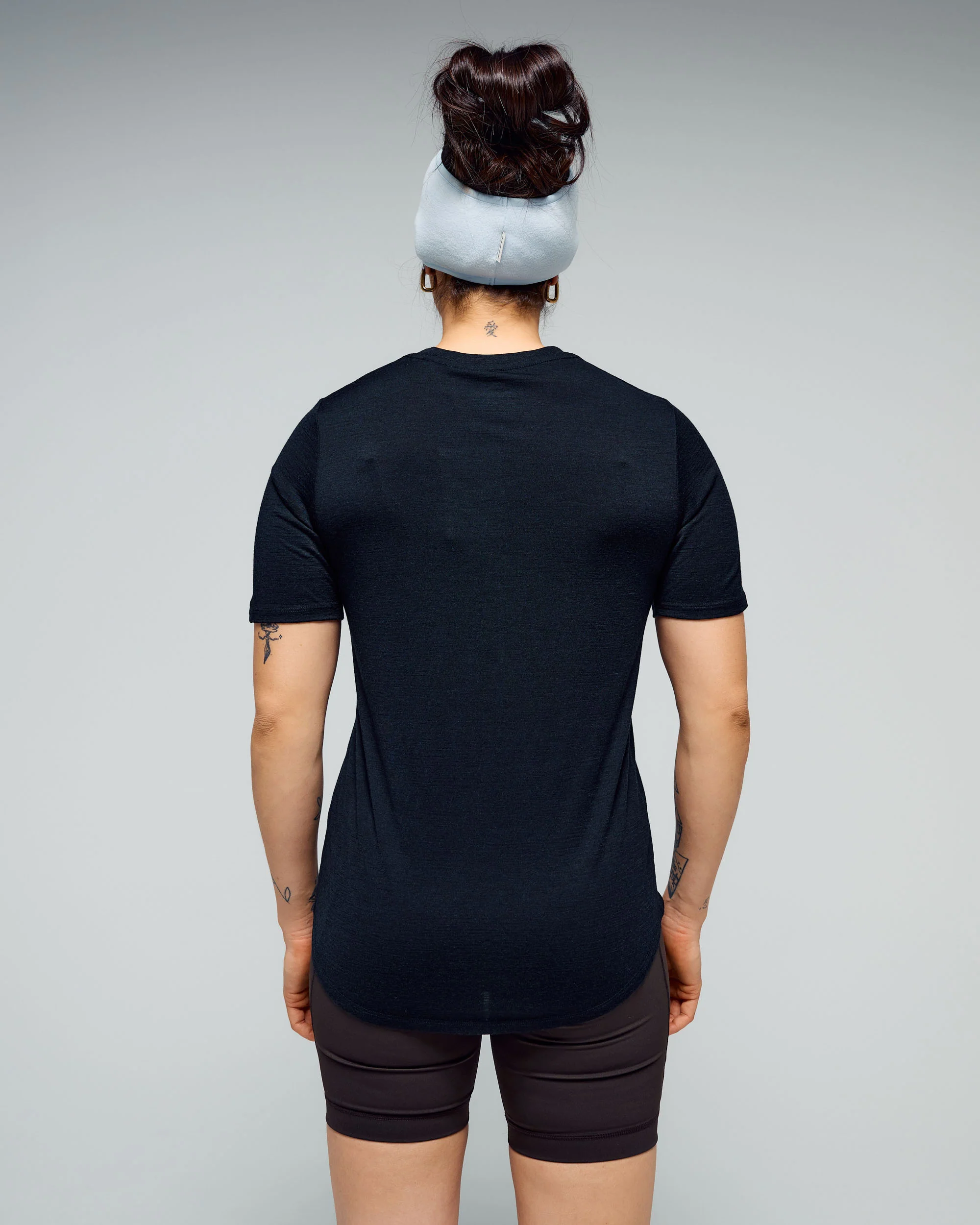 Women's 100% Merino Short Sleeve Crew Top - Black - Image 4